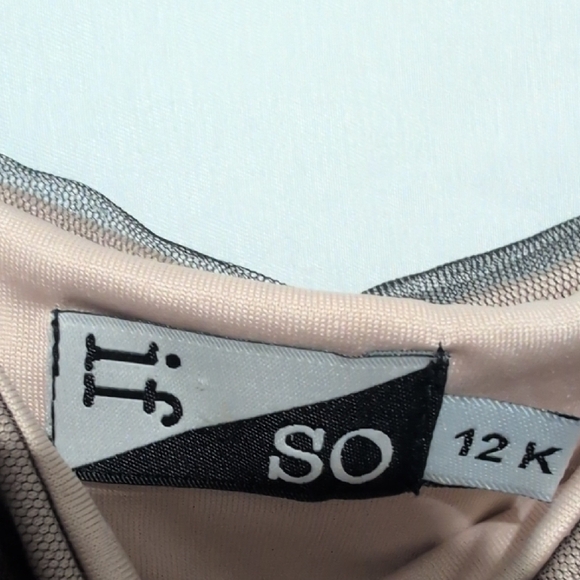 SO Black and Cream Mesh Ruched Camisole Top Size 12 - Picture 4 of 5